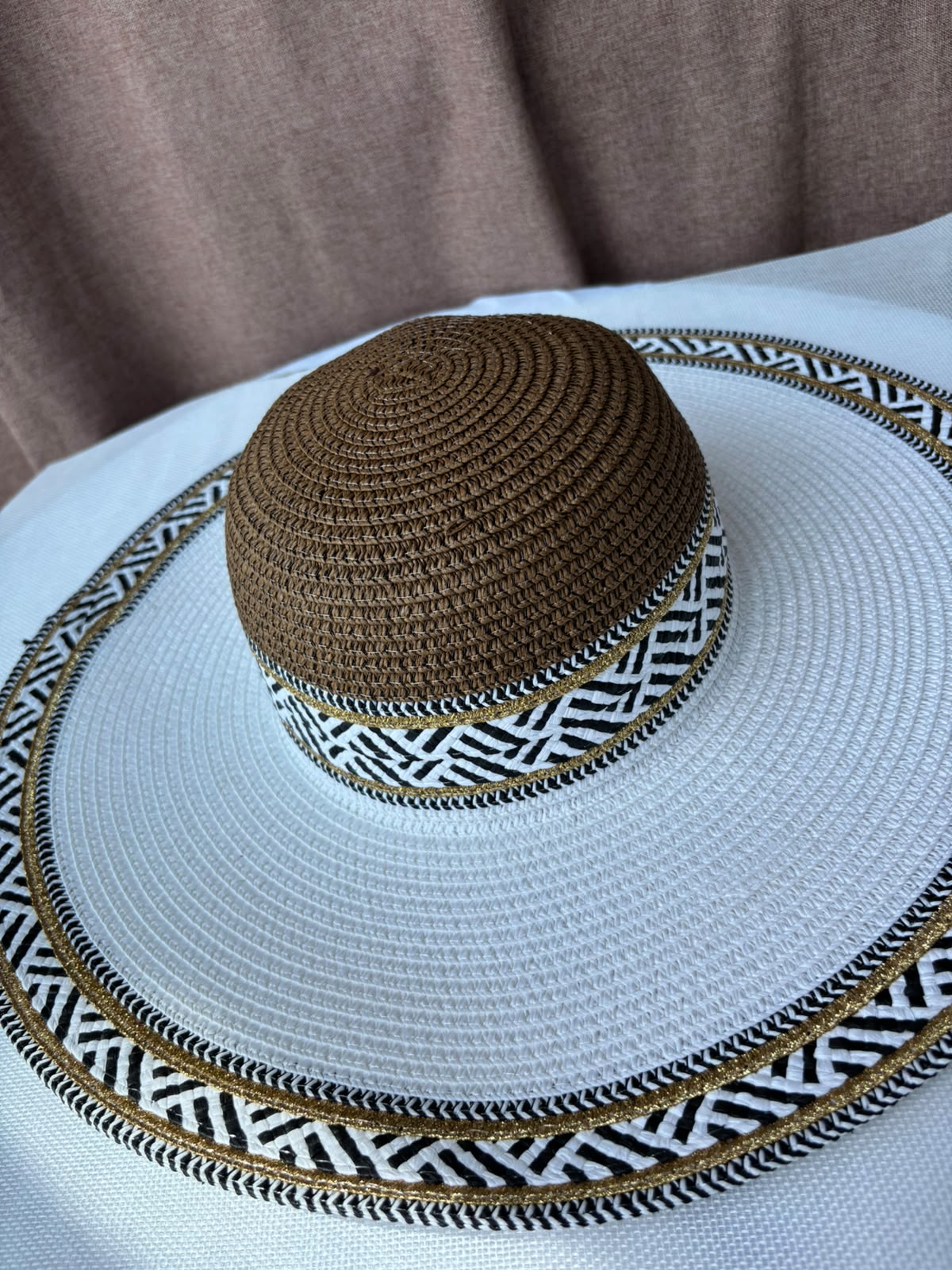 Sahara woven sun hat in brown and cream