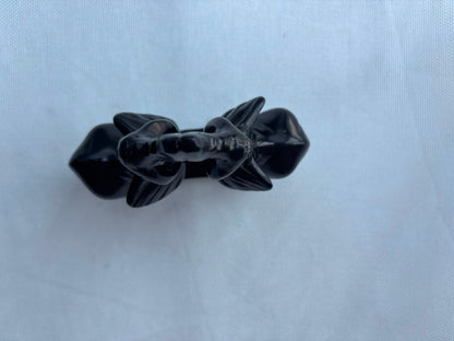 Black elephant pair sculpture top view