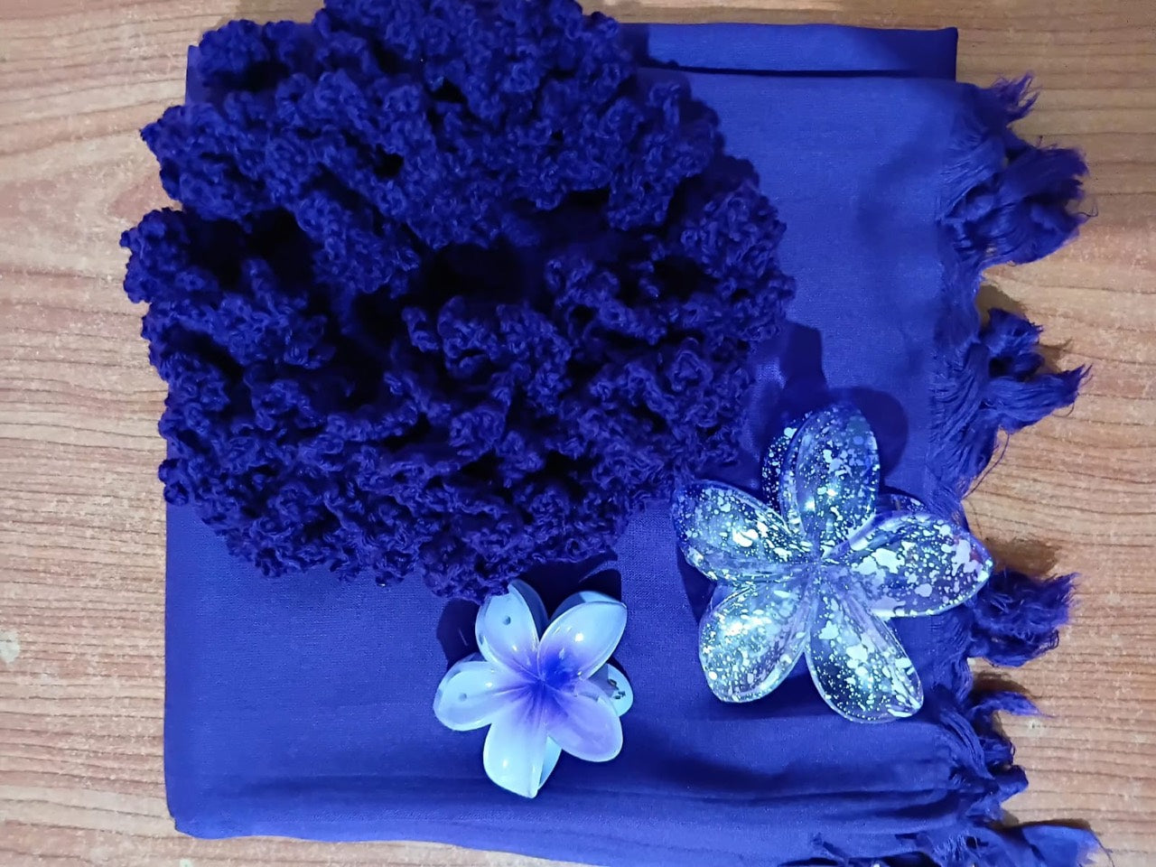 Deep blue scarf scrunchie and silver flower hair clips set