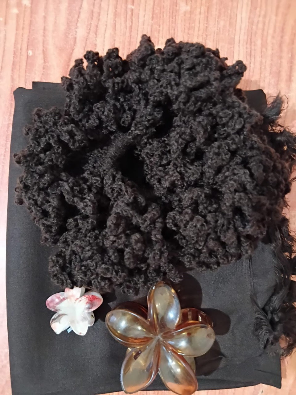 Black scarf scrunchie and gold flower hair clips set