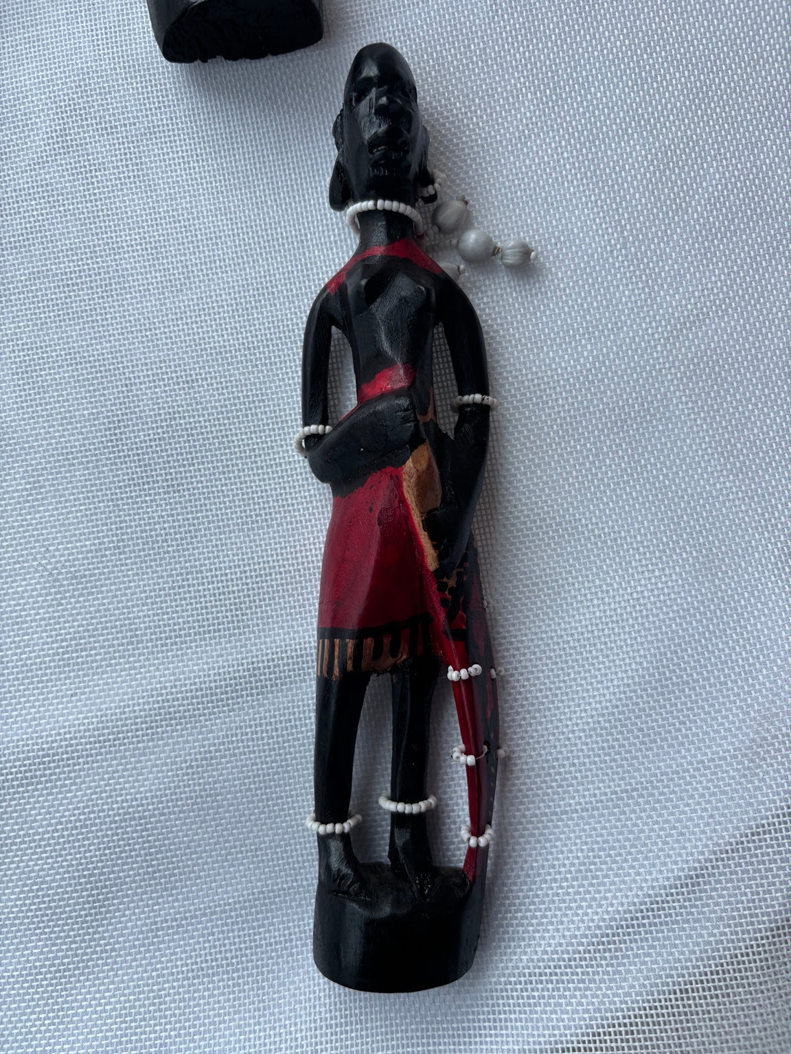 Maasai couple sculpture set detail