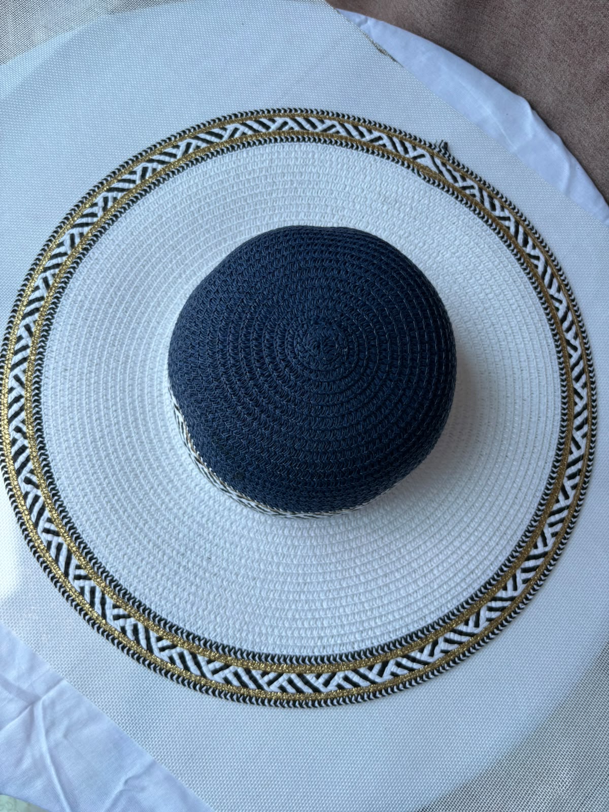 Sahara woven sun hat in navy and cream