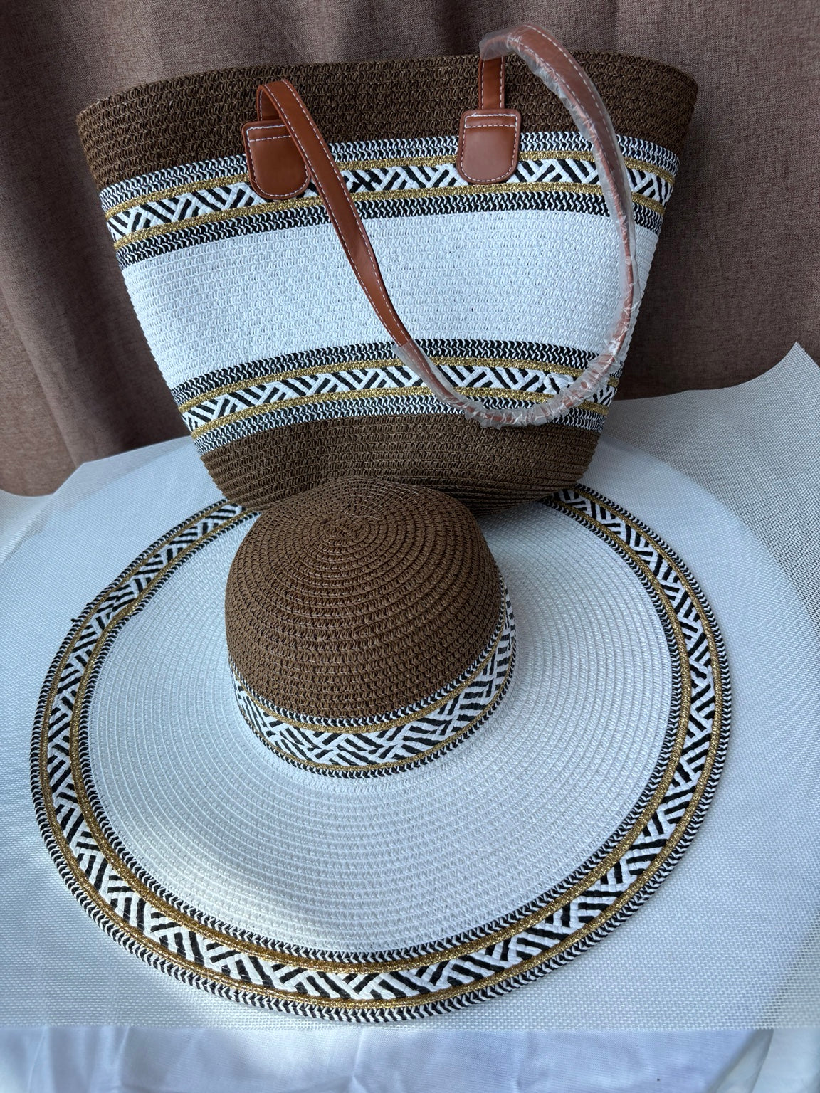 SAHARA woven hat and tote set in brown and cream